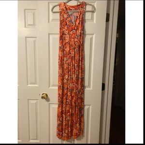 Maternity maxi dress